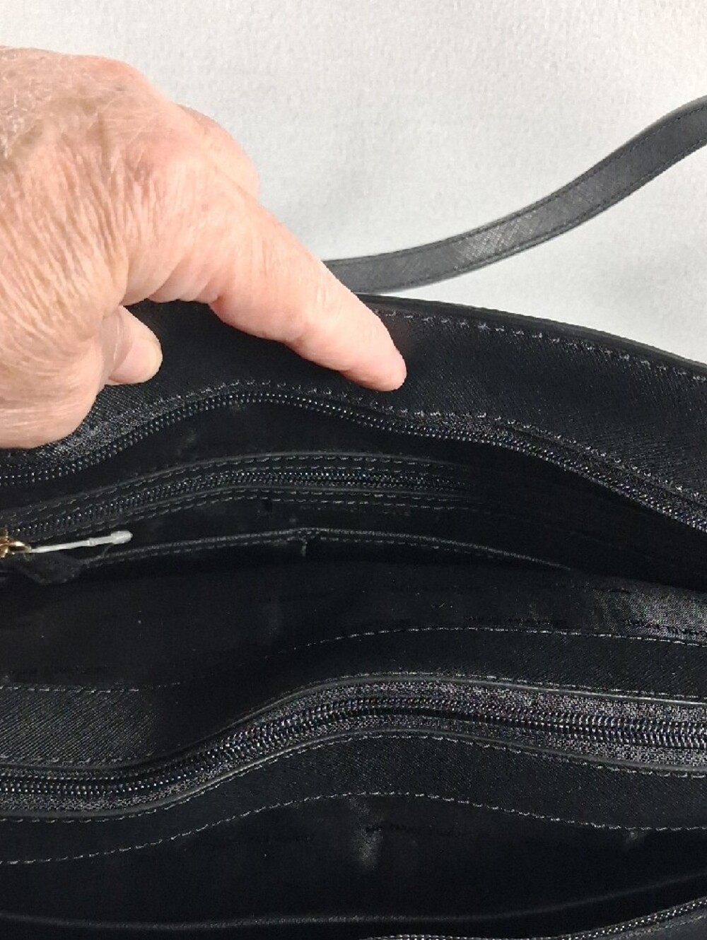 Michael Kors Black Saffiano Tote with Gold Logo - Picture 5 of 11